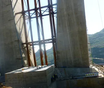 Наши продукты и услуги получили высокую оценку заказчиков в Китае при строительстве 260-метрового подвесного моста на шоссе Гуй-Цянь